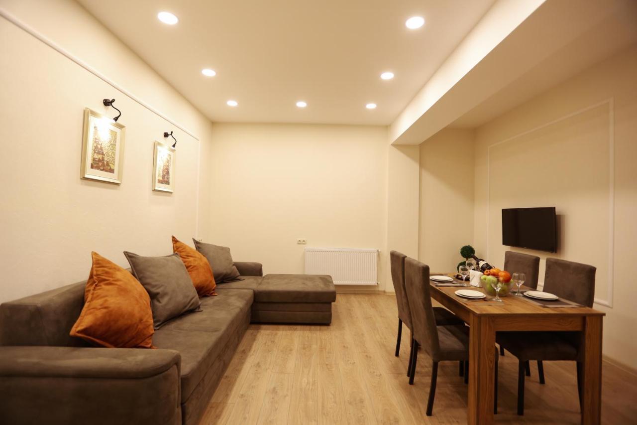Cozy Apartments In Old Tbilisi Bagian luar foto